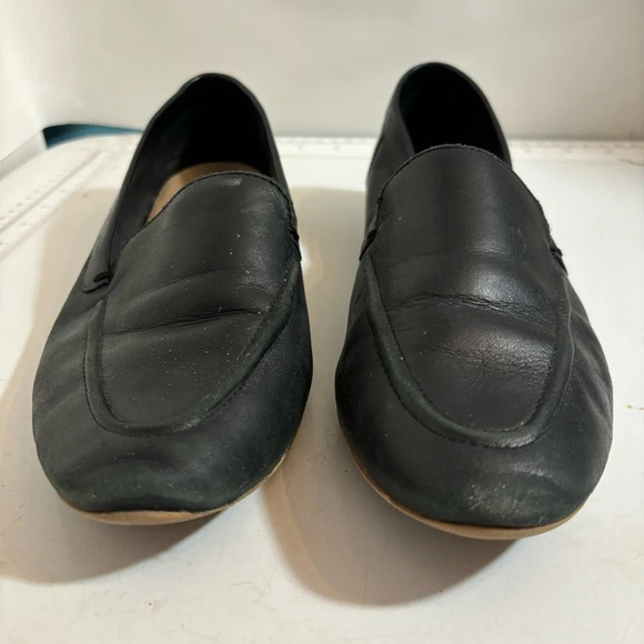 🛍️3/$30 Aldo women’s navy blue loafers in size 6 - Picture 2 of 12
